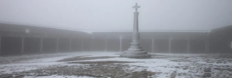 Plaza monasterio Peña Francia