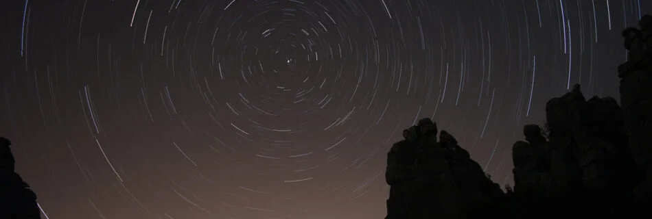 Foto nocturna circumpolar