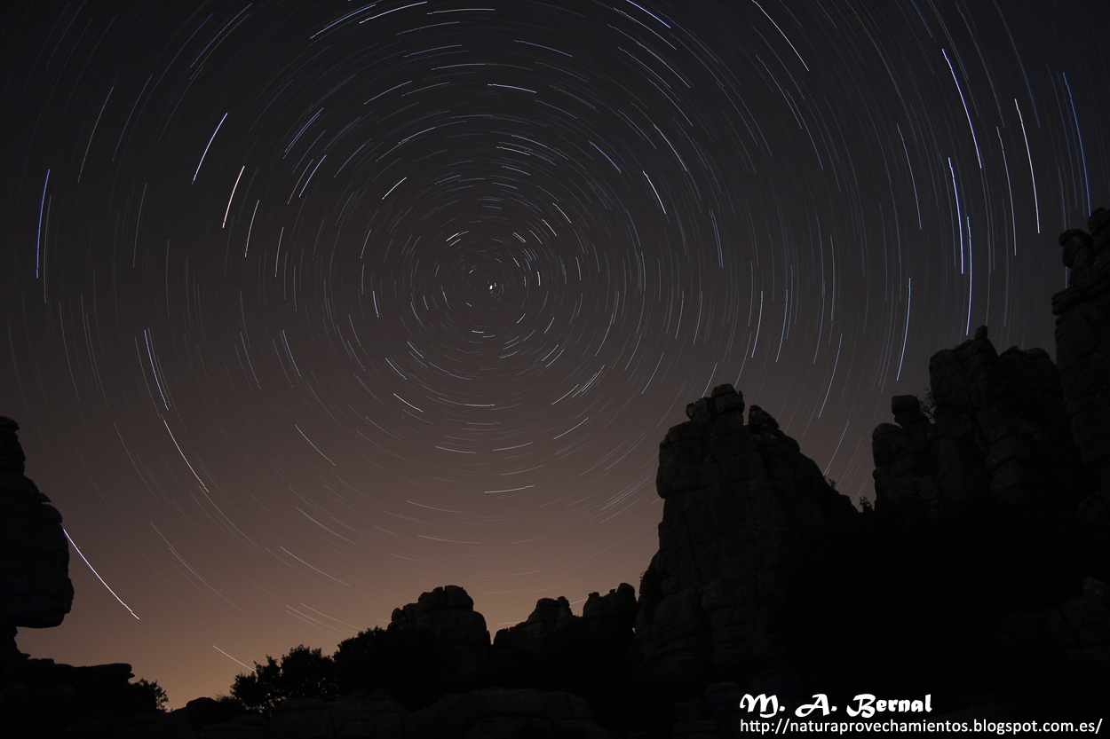 Foto nocturna circumpolar