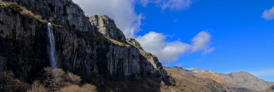 Cascada del río Asón Cantabria