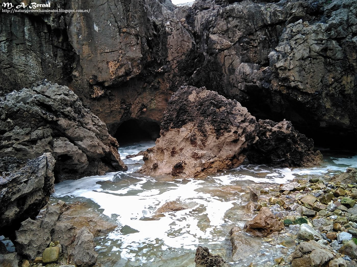 Cuevas de Cobijeru Asturias