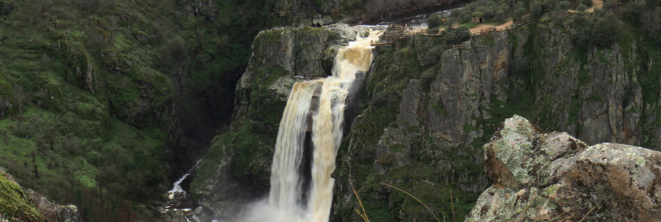Pozo de los Humos como llegar desde Pereña