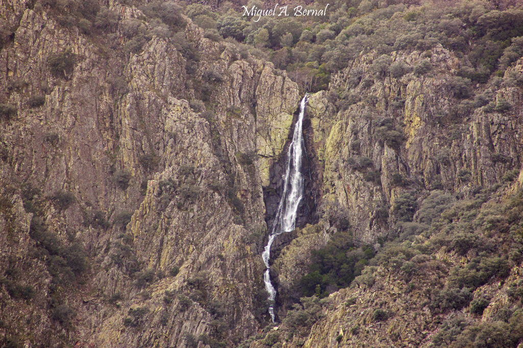 Ruta a Cascada la Cervigona El Payo