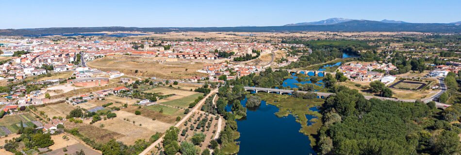 La Moretona del Río Águeda desde dron en municipio salmantino de Ciudad Rodrigo